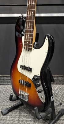 Fender AM Pro Jazz Bass, Rosewood Fingerboard - 3-Colour Sunburst 5